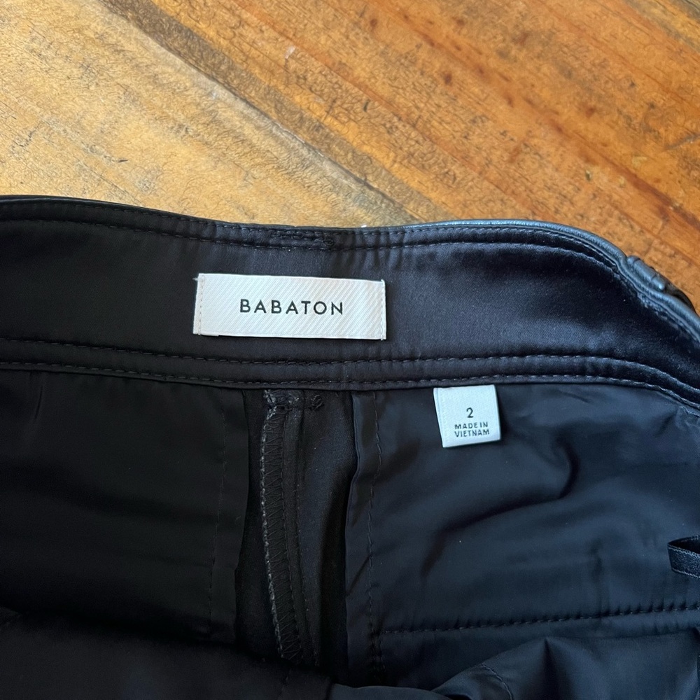 NEW - Aritzia Babaton Vegan Leather Command Cropped Pant - Picture 2 of 10